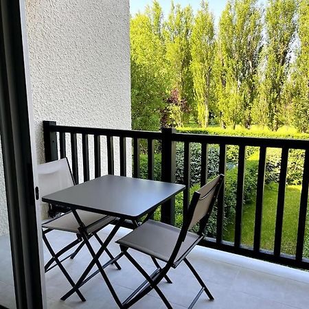 Le Garden - Studio Refait A Neuf Proche Mer Et Commerces Apartment Cabourg Luaran gambar