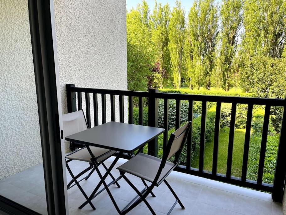 Le Garden - Studio Refait A Neuf Proche Mer Et Commerces Apartment Cabourg Luaran gambar